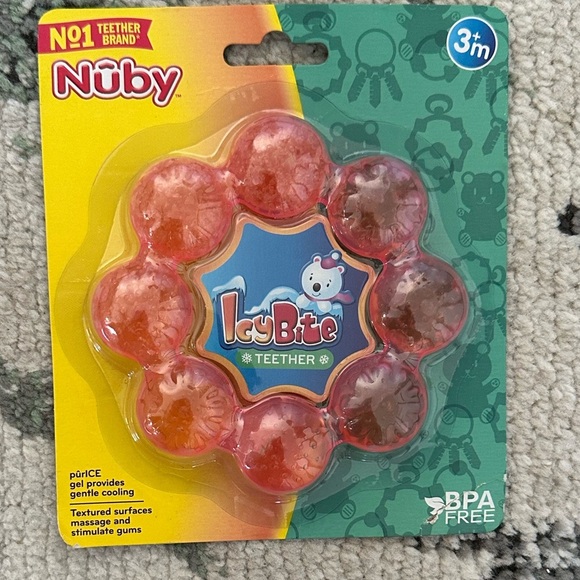 New Nuby Soother Ring Teether Pink Icy Bite Baby Girl Teether 3 months+ - Picture 3 of 5